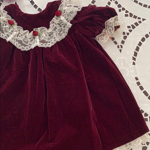 Miss Quality Burgundy Velvet Dress - Picture 3 of 9